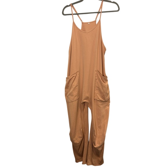 unbranded Pants - Women's Sporty Onesie Peach Jumpsuit Sz S